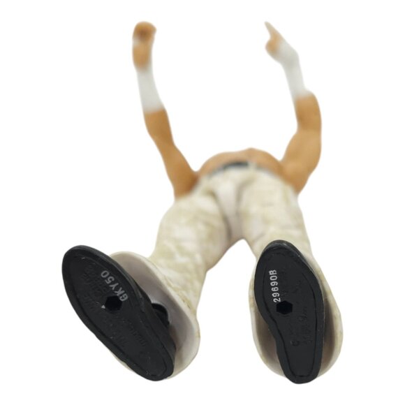 WWE Matt Hardy Wrestling Action Figure INCORRECT RIGHT HAND Toy 2011 Mattel - Picture 10 of 12